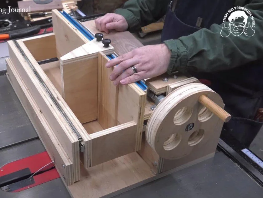 BOX JOINT MACHINE — Stumpy Nubs Woodworking Journal